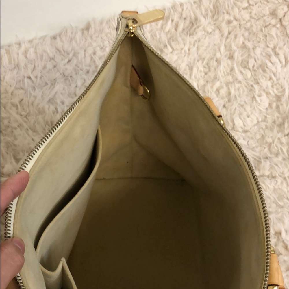 Louis Vuitton Seleya - Picture 5 of 8